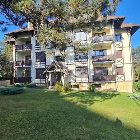 Matija Lux Konaci 兹拉蒂博尔